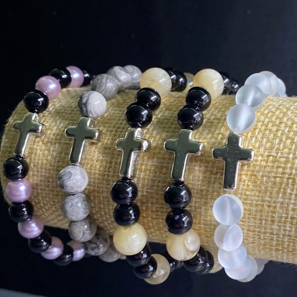 #024 Bracelet’s w/ cross - Picture 1 of 2